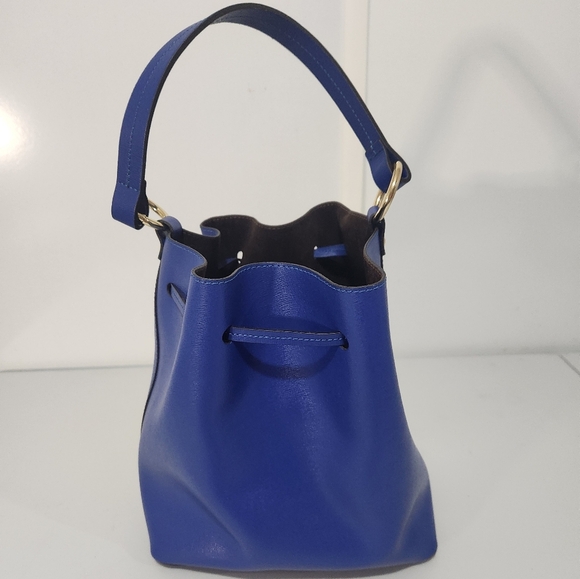 Elegant Blue Handbag from A. BELLUCCI - Picture 4 of 13